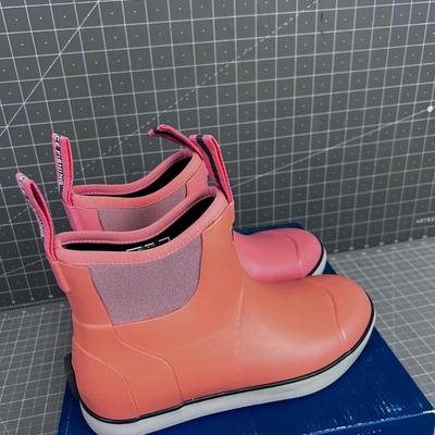 HUK Desert Flower Boots Women's 