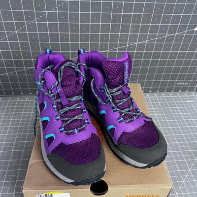 MERRIL Girls Size 3 Purple 