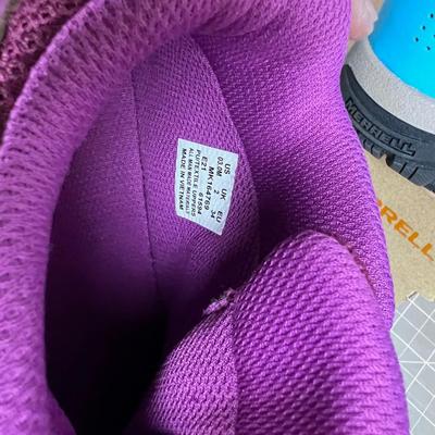 MERRIL Girls Size 3 Purple 