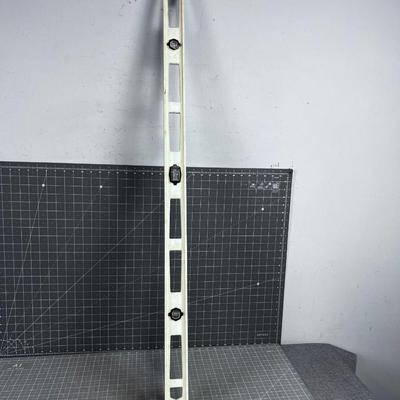 4' LEVEL 