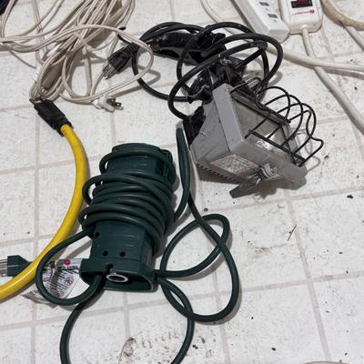 Several Extension Chords (WM-DZ)
