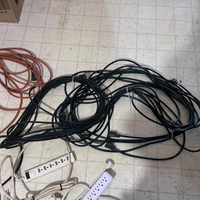 Several Extension Chords (WM-DZ)