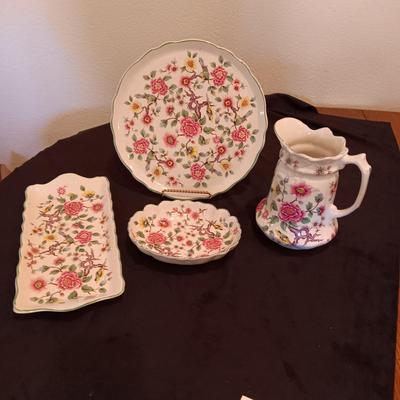 4 PIECES OF OLD FOLEY BONE CHINA FROM STAFFORDSHIRE ENGLAND