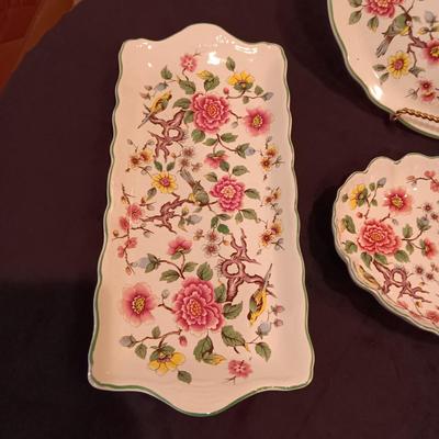 4 PIECES OF OLD FOLEY BONE CHINA FROM STAFFORDSHIRE ENGLAND