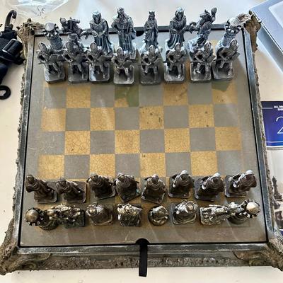 Chess set with board