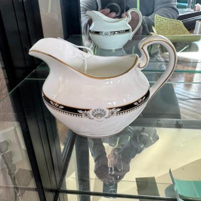 Vintage Aynsley South Pacific Creamer Pot