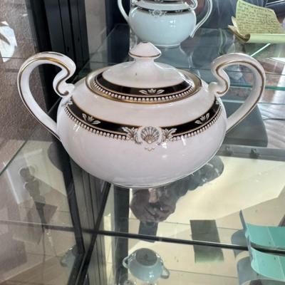 Aynsley South Pacific Sugar Pot