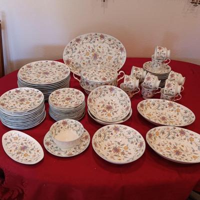BEAUTIFUL MIKASA BONE CHINA 12 PLACE SETTING WITH EXTRAS