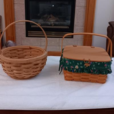 LONGENBERGER LINED BASKET W/2 HANDLES, LID AND AN INTERIOR WOODEN LIFT PLUS A 2ND BASKET