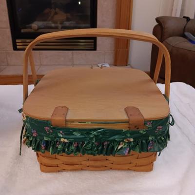 LONGENBERGER LINED BASKET W/2 HANDLES, LID AND AN INTERIOR WOODEN LIFT PLUS A 2ND BASKET