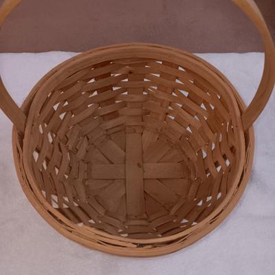 LONGENBERGER LINED BASKET W/2 HANDLES, LID AND AN INTERIOR WOODEN LIFT PLUS A 2ND BASKET