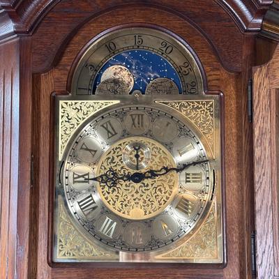 LOT 2L: Vintage Howard Miller Grandfather Clock
