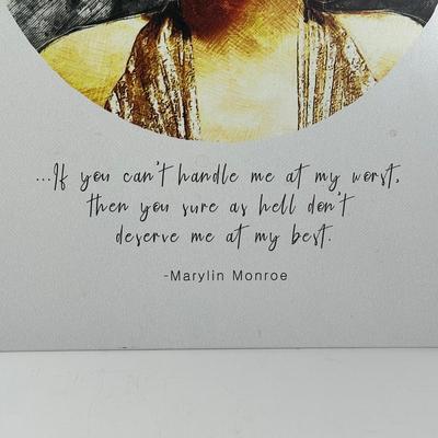 LOT 12D: Marilyn Monroe Decor Collection