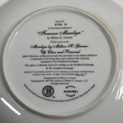 LOT 16D: Vintage Delphi Marilyn Monroe Decorative Plates