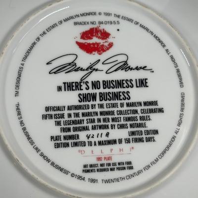 LOT 16D: Vintage Delphi Marilyn Monroe Decorative Plates