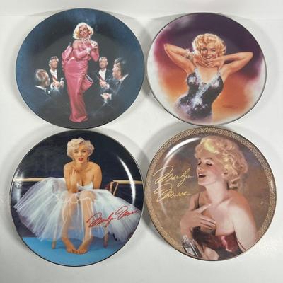 LOT 16D: Vintage Delphi Marilyn Monroe Decorative Plates