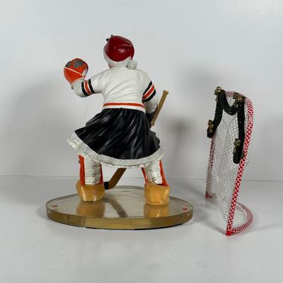 LOT 19D: The Danbury Mint Philadelphia Flyers Santa & Mrs Claus Figurines