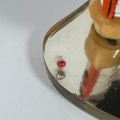 LOT 19D: The Danbury Mint Philadelphia Flyers Santa & Mrs Claus Figurines