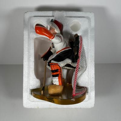 LOT 19D: The Danbury Mint Philadelphia Flyers Santa & Mrs Claus Figurines