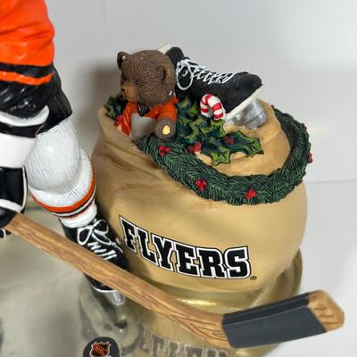 LOT 19D: The Danbury Mint Philadelphia Flyers Santa & Mrs Claus Figurines