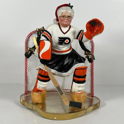 LOT 19D: The Danbury Mint Philadelphia Flyers Santa & Mrs Claus Figurines