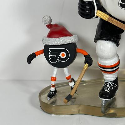 LOT 19D: The Danbury Mint Philadelphia Flyers Santa & Mrs Claus Figurines