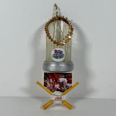 LOT 21D: The Danbury Mint Philadelphia Phillies Santa & Mrs Claus Figurines & Ornament