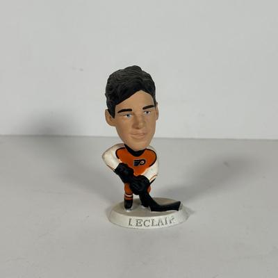 LOT 28A: Philadelphia Flyers Danbury Mint First Union Center, Bobble Heads & More