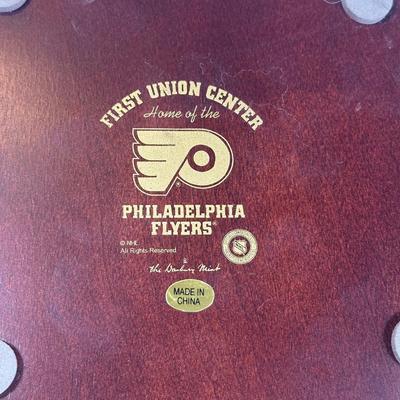 LOT 28A: Philadelphia Flyers Danbury Mint First Union Center, Bobble Heads & More