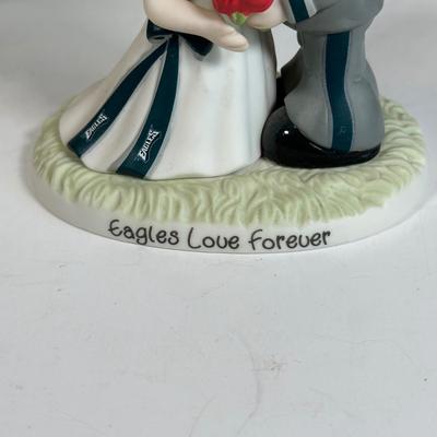 LOT 30A: Philadelphia Eagles Collectibles - Troy Vincent Signed Ball & More!