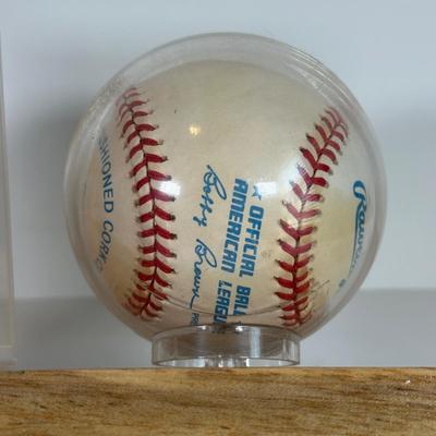 LOT 40A: Bobby Shantz Signed Baseball w/ Topps Card