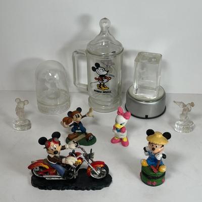 LOT 87A: Vintage Disney Home Decor Collection
