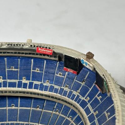 LOT 95A: The Danbury Mint Veterans Stadium & Lincoln Financial Field Home Of The Philadelphia Eagles