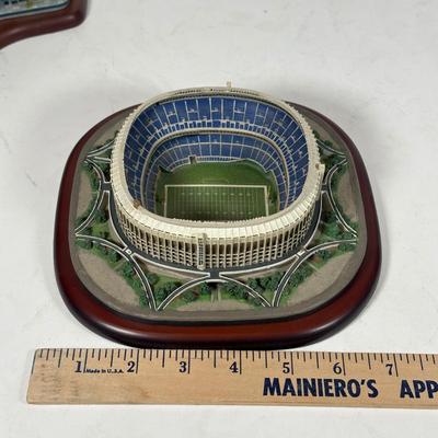 LOT 95A: The Danbury Mint Veterans Stadium & Lincoln Financial Field Home Of The Philadelphia Eagles