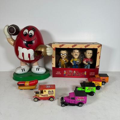 LOT 101A: Vintage Advertising - Kellogg’s, Pepboys & More