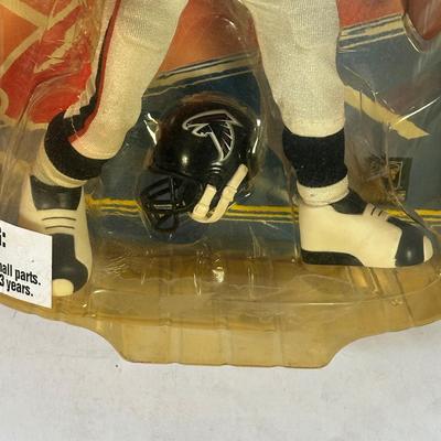 LOT 111A: Michael Vick Legends Of The Field Bobble Head & Extreme Athletes Action Figure