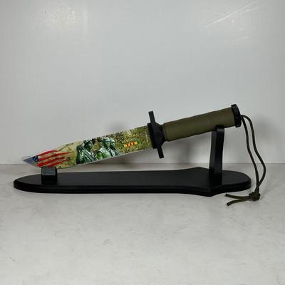 LOT 115A: Vietnam War Memorial Knife