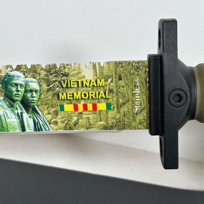 LOT 115A: Vietnam War Memorial Knife