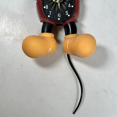 LOT 117A: The Bradford Exchange The Mickey Mouse Motion Clock