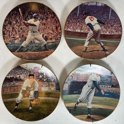 LOT 174A: The Bradford Exchange Great Moments In Baseball & Delph The Legends Of Baseball Decorative Plates