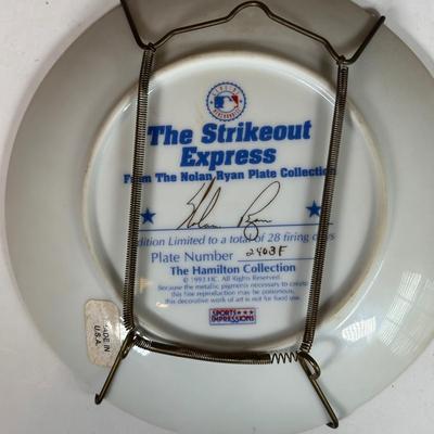 LOT 175A: The Hamilton Collection & Delph Decorative Baseball Plates