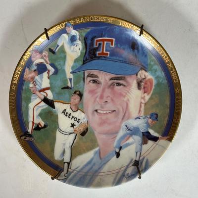 LOT 175A: The Hamilton Collection & Delph Decorative Baseball Plates