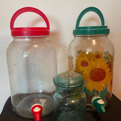Glass sun tea & blue Ball jar