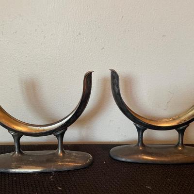 Dole Valve Co Unshaped candle holders