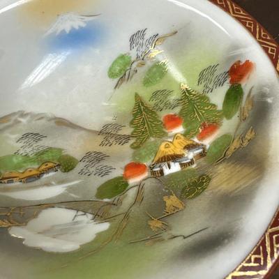 Vintage Kutani Japanese bowl set