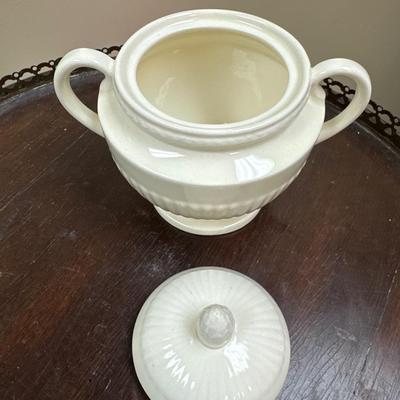 Wedgewood bowl and lid
