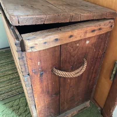 Vintage crate with lid and handles
