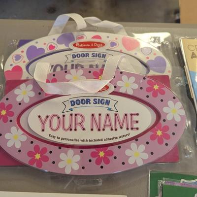 Melissa & Doug Door Signs Magnetic Dress Up Kit Color & Sticker Activity Books (G)