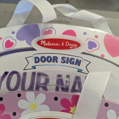 Melissa & Doug Door Signs Magnetic Dress Up Kit Color & Sticker Activity Books (G)