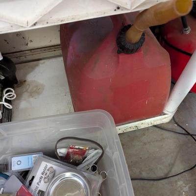 Car Supplies Bins & Tools Includes Plastic Shelf Corona Clippers (G)